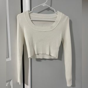White long sleeve crop top